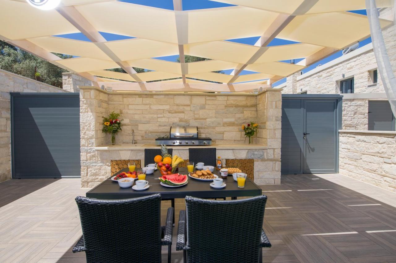 Twin'S Home Luxury Suites Alikianos Exterior foto