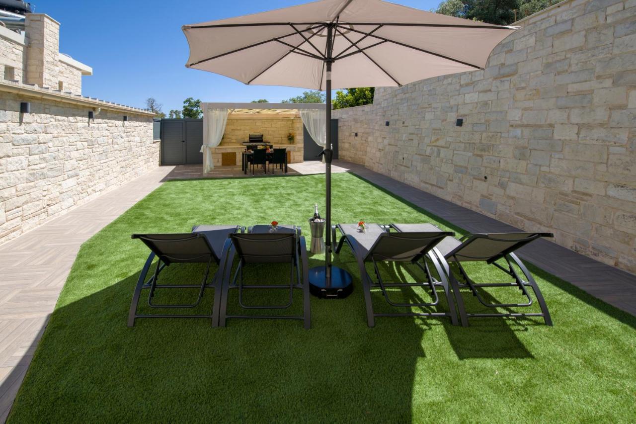 Twin'S Home Luxury Suites Alikianos Exterior foto
