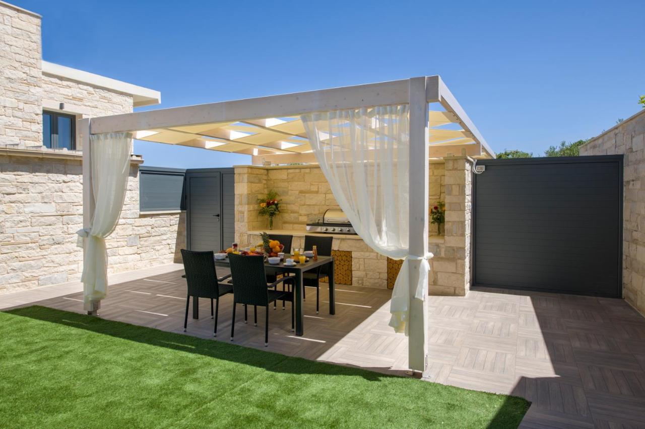 Twin'S Home Luxury Suites Alikianos Exterior foto